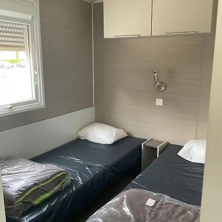 Camping Azur Premium Climatisé 4 étoiles Au La Presqu'île Du Barcarés Vue Imprenable