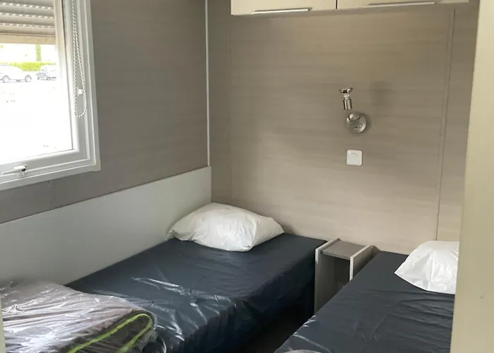Κάμπινγκ Azur Premium Climatise 4 Etoiles Au La Presqu'ile Du Barcares Vue Imprenable